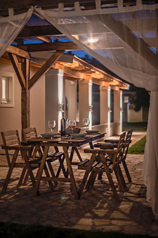 Villa Veneto Luxury Holidays Melíssia Zewnętrze zdjęcie